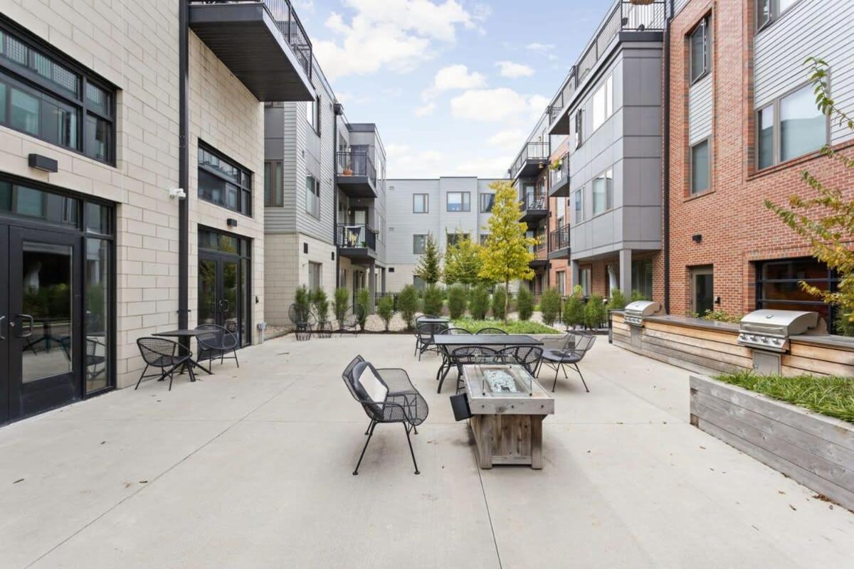 Cozysuites Modern Studio Steps From Broad Ripple Ινδιανάπολη Εξωτερικό φωτογραφία